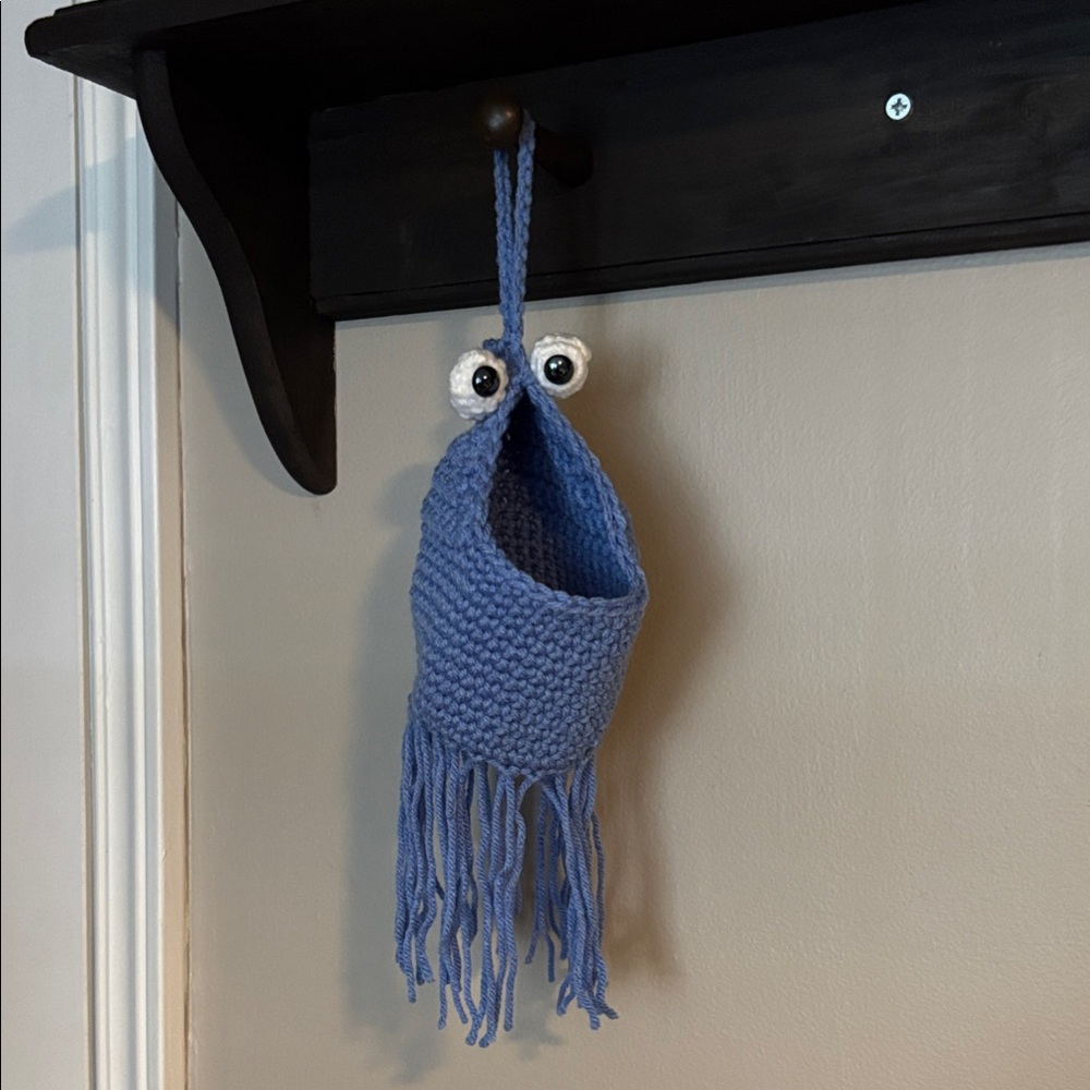 Crochet Hanging Yip Yip - Monster Bag